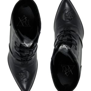 Black Leather YRU Aura Boota